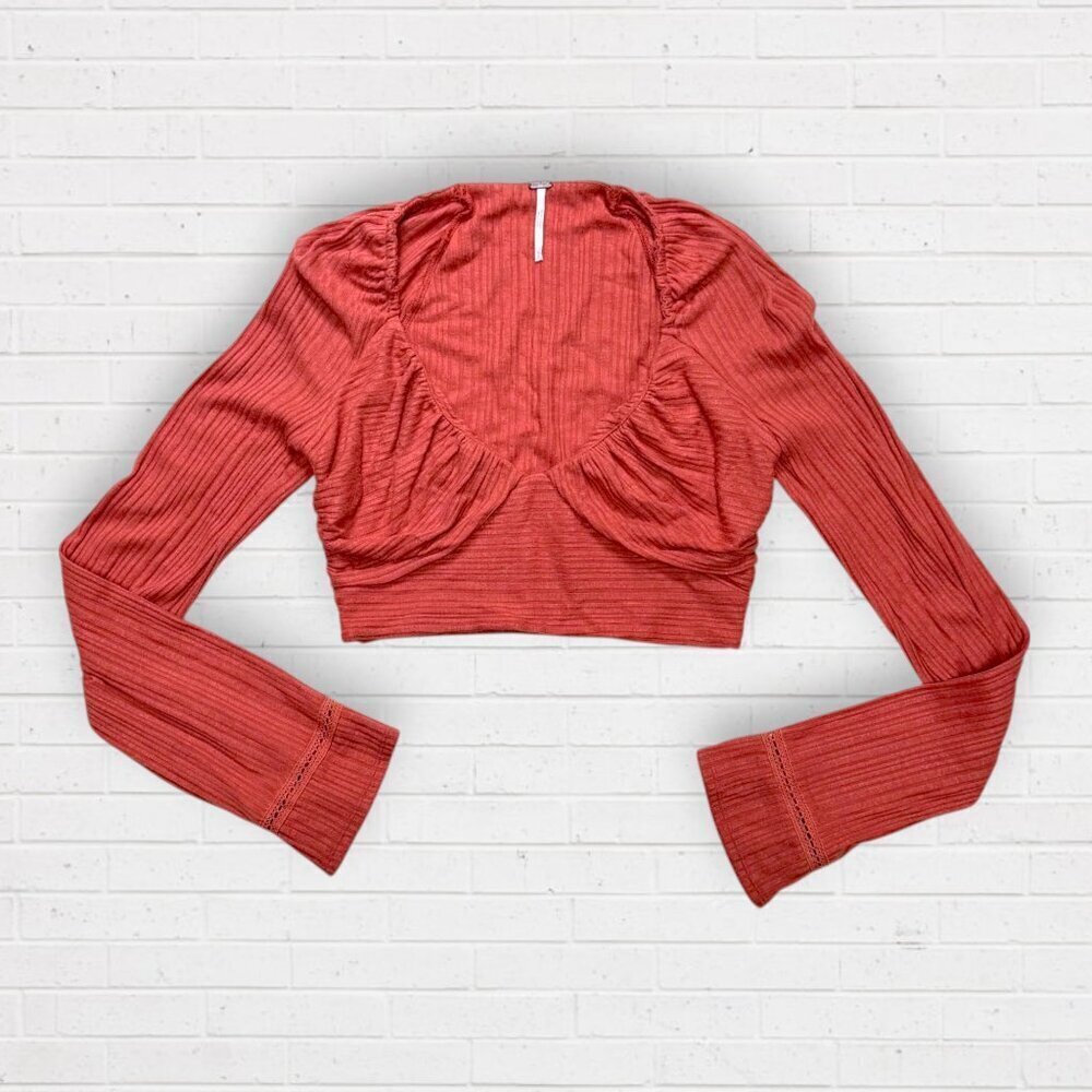 FREE PEOPLE Quest Bell Sleeve V-Neck Cropped Top Strawberry Spritz Pink Red S